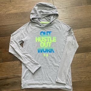Under Armour Boys’ Gray L/S Tee w/ Hood “Out Hustle Out Work” XL EUC
